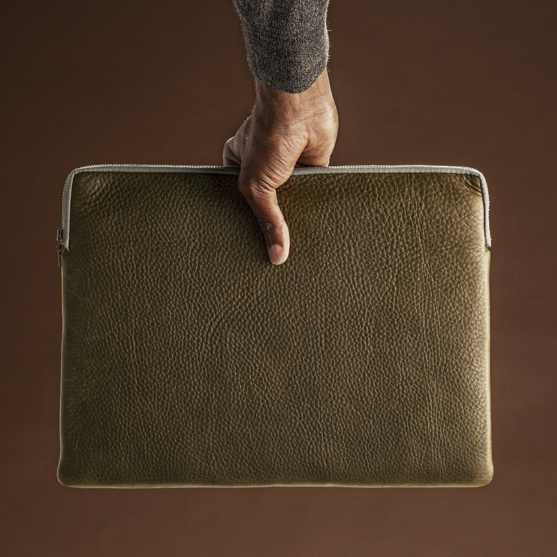 Ethically Crafted Sustainable Leather / Presidio Leather Laptop Sleeve / 13 / Dark Brown / Genuine Full Grain Leather / Parker Clay