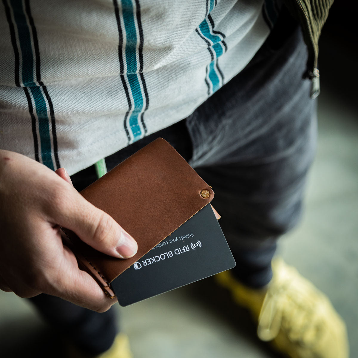 Men's Leather Slim Wallet + Money Clip Handwriting Inside + Front
