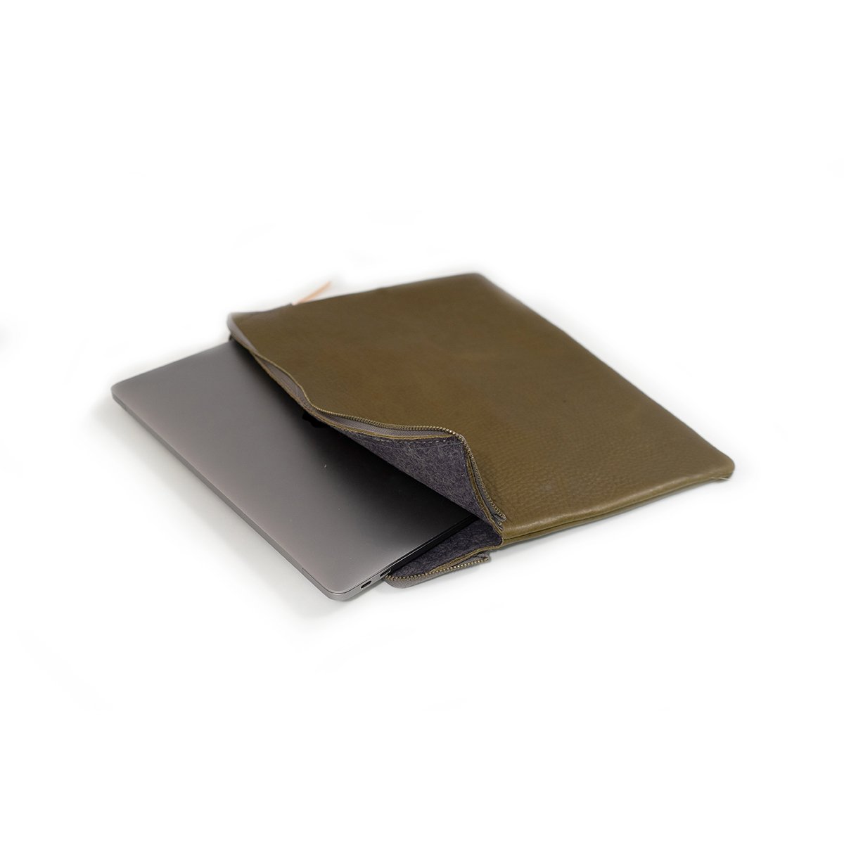 Rustico AC0912-0001 Leather Monument Laptop Case in Dark Brown