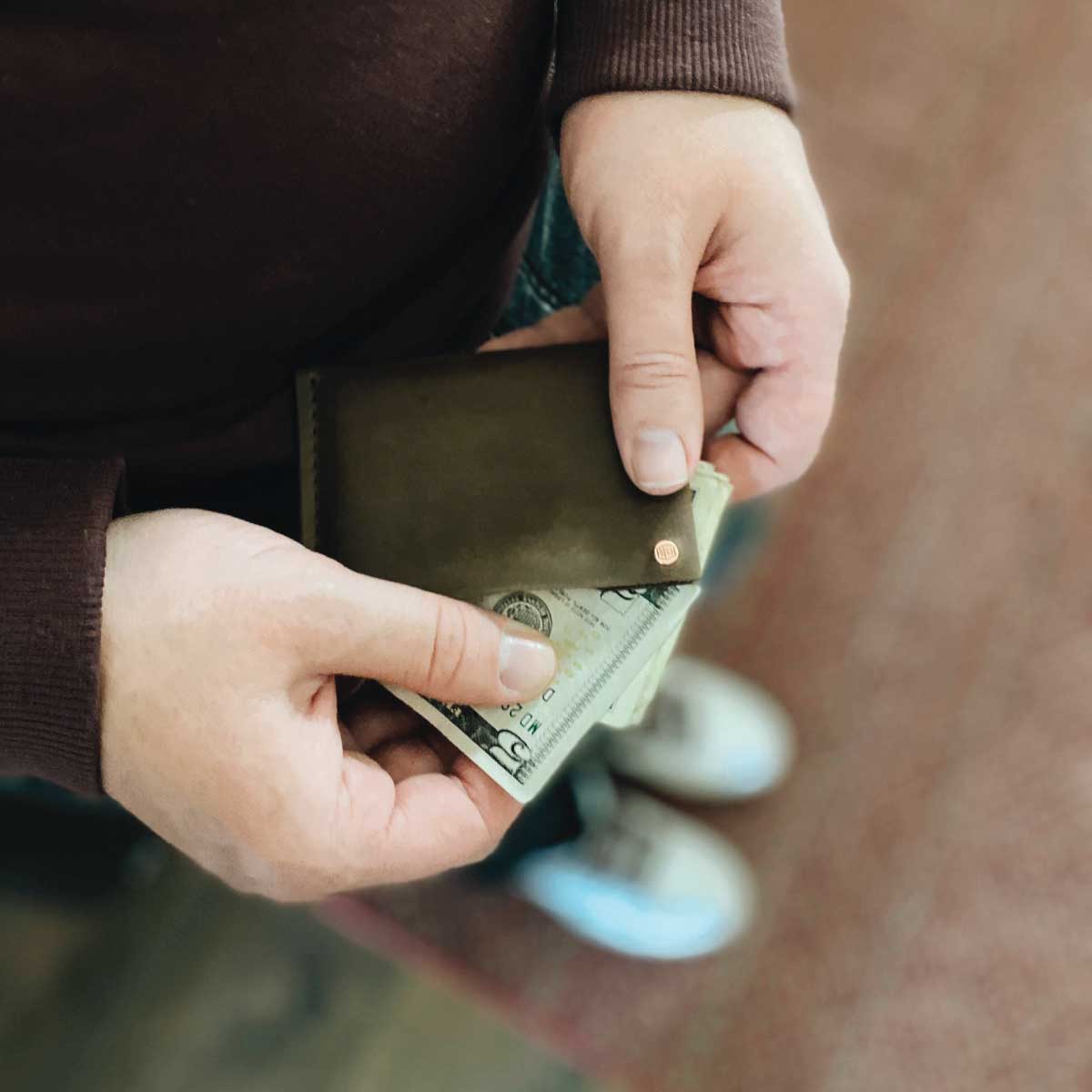 Handmade Leather Minimalist Wallet - Made in USA