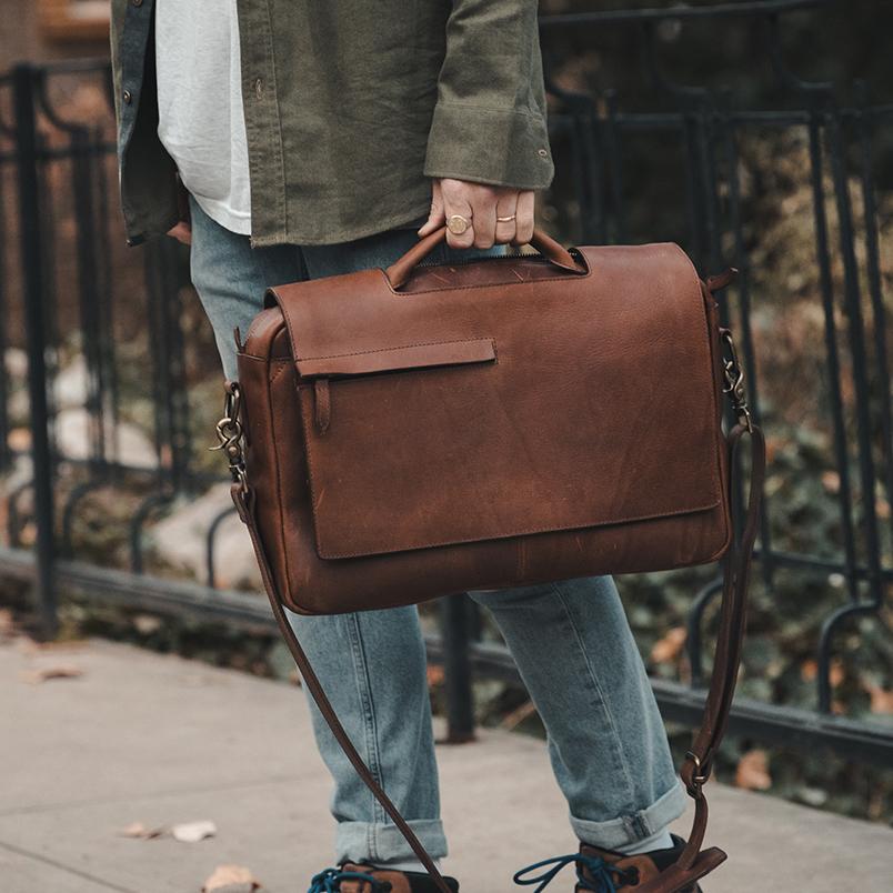 The Carismatico Grey Leather Messenger Bag For Men & Women - The Jacket  Maker